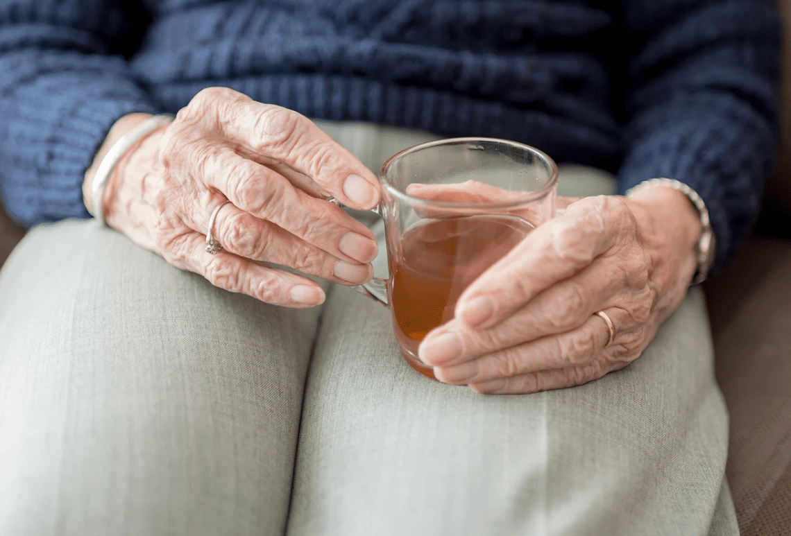 Uccello Kettle The Best Kettle for Arthritic Hands Kettle for Arthritis