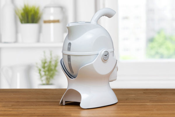 3 quarter turn view of the All White Uccello Kettle