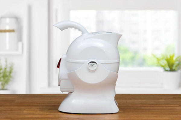 Size View of the All White Uccello Kettle
