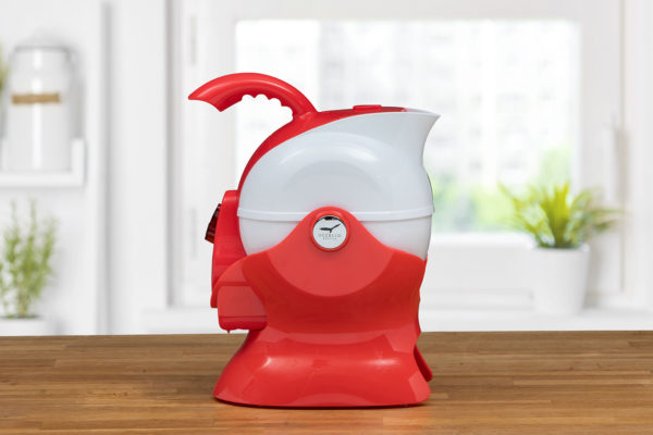 Size View of the Red and White Uccello Kettle